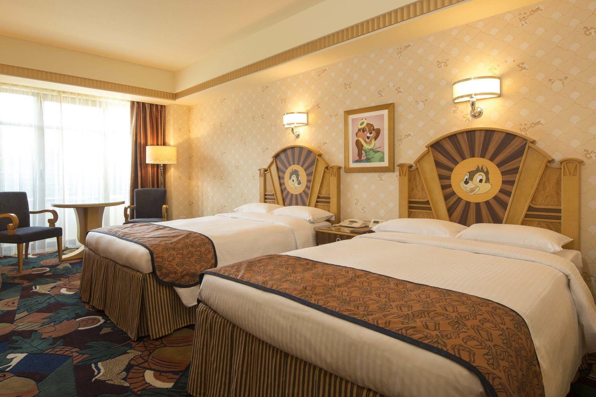 Disney Ambassador Hotel Тіба Екстер'єр фото
